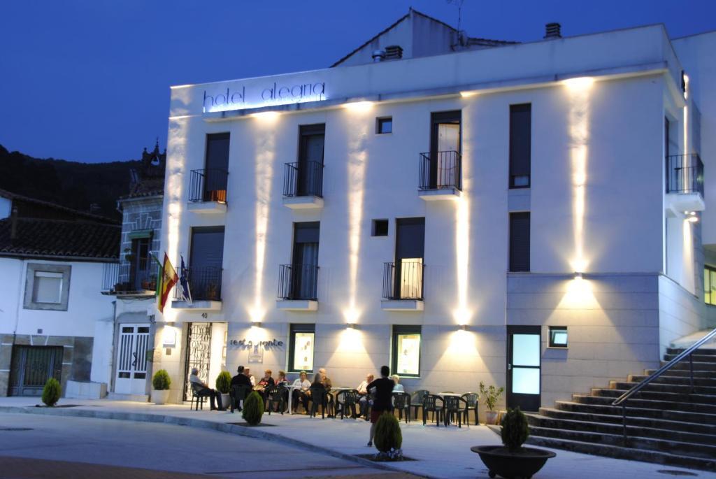 Hotel Alegria Banos De Montemayor Rom bilde